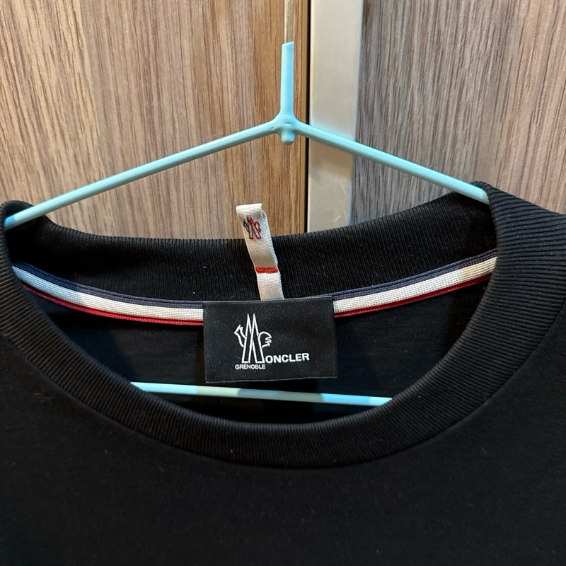 Moncler 黑色大logo 男生短袖XL-2