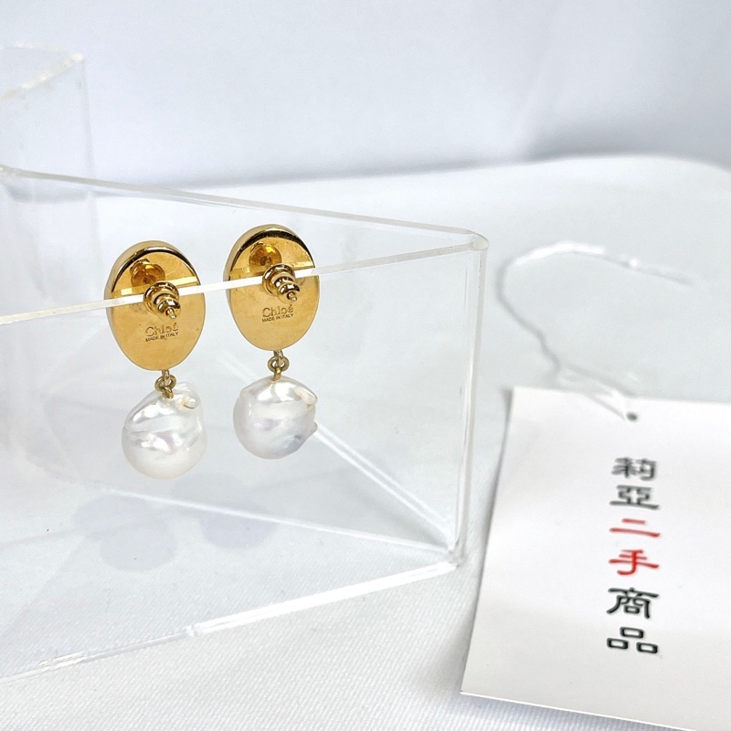 莉亞精品♡Chloe 橢圓白貝吊珍珠耳環 二手-5