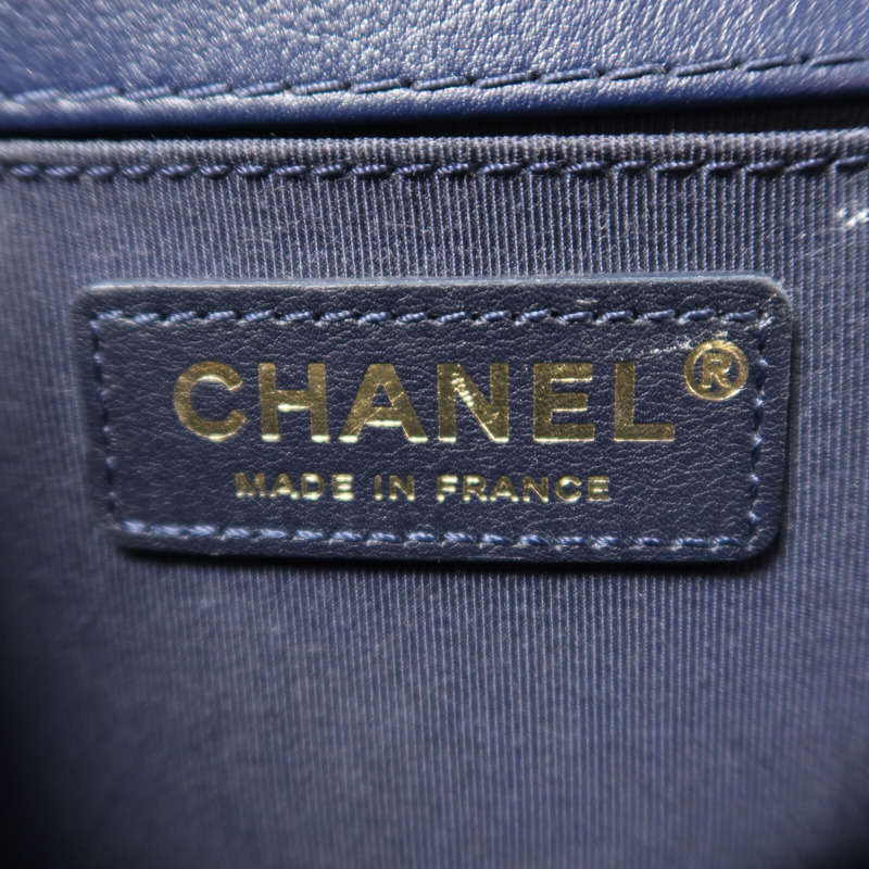 CHANEL 牛皮皮革Boy 20金扣鏈帶肩背袋-5