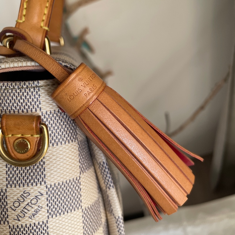 🍎優惠中🍎Louis Vuitton  馬鞍包/翻蓋包 /類Kelly凱莉包🎞LV棋盤格老花紋🎞瀟🎞手提/肩背/側背/斜背🎞正品🎞況不錯🎞🈶️原包附長背帶-64
