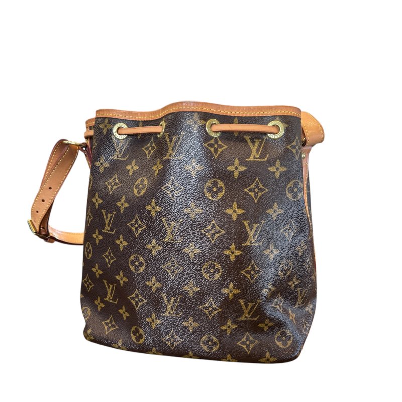 LV字紋中款水桶包-1