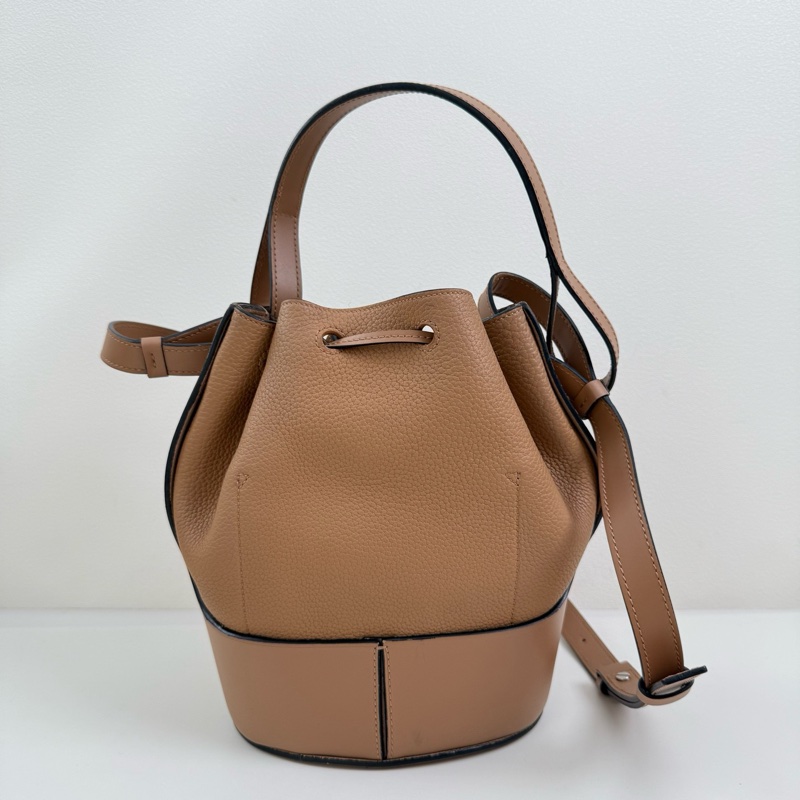 羅意威/Loewe 卡其色牛皮抽繩斜挎包-2