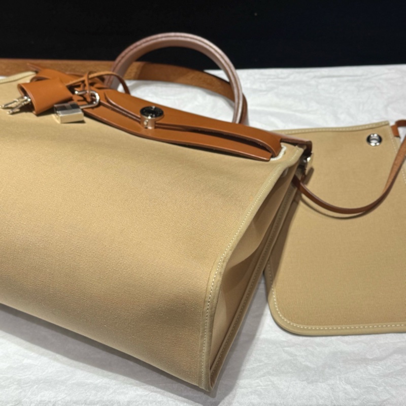 愛馬仕Hermes herbag 31 卡其色 外縫線-3
