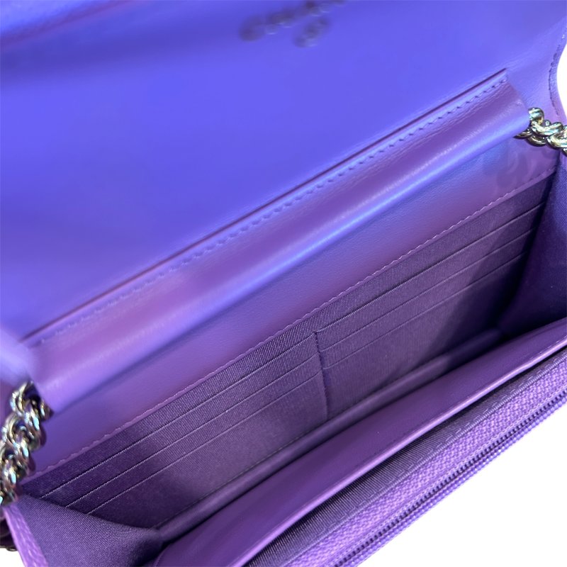 CHANEL紫色荔枝紋woc鍊包-7