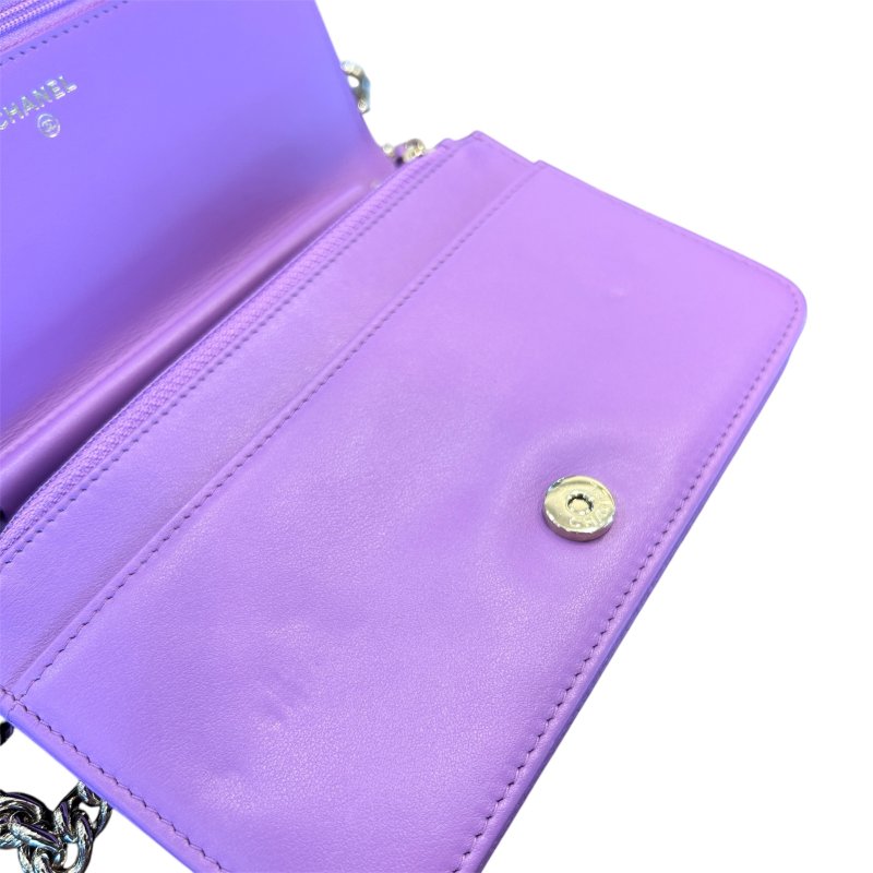 CHANEL紫色荔枝紋woc鍊包-10