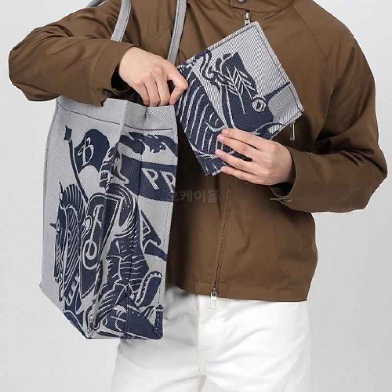 💎Han's house精品服飾💎Burberry 戰馬 騎士 編織 托特 附小手拿 包 義大利製 現貨 原價51300-4