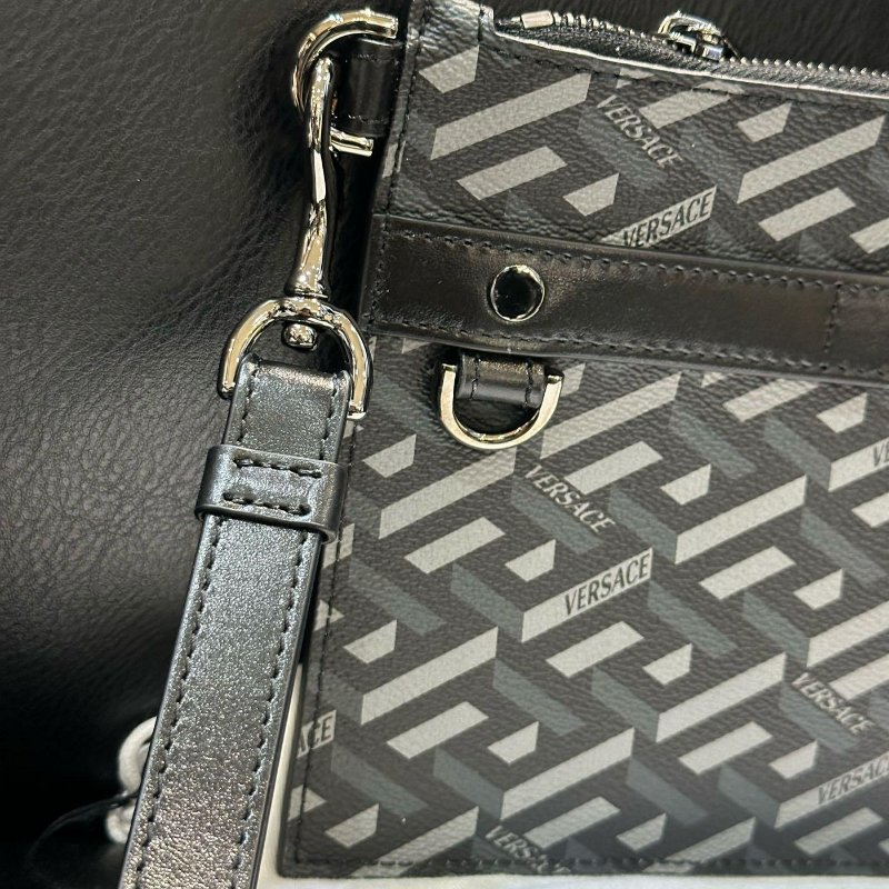💎Han's house精品服飾💎VERSACE 凡賽斯 女神頭 頂級黑牌 25X17 手拿包-5