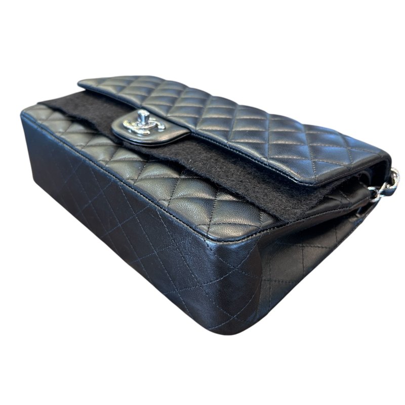 CHANEL黑銀羊皮CF25肩背包-5