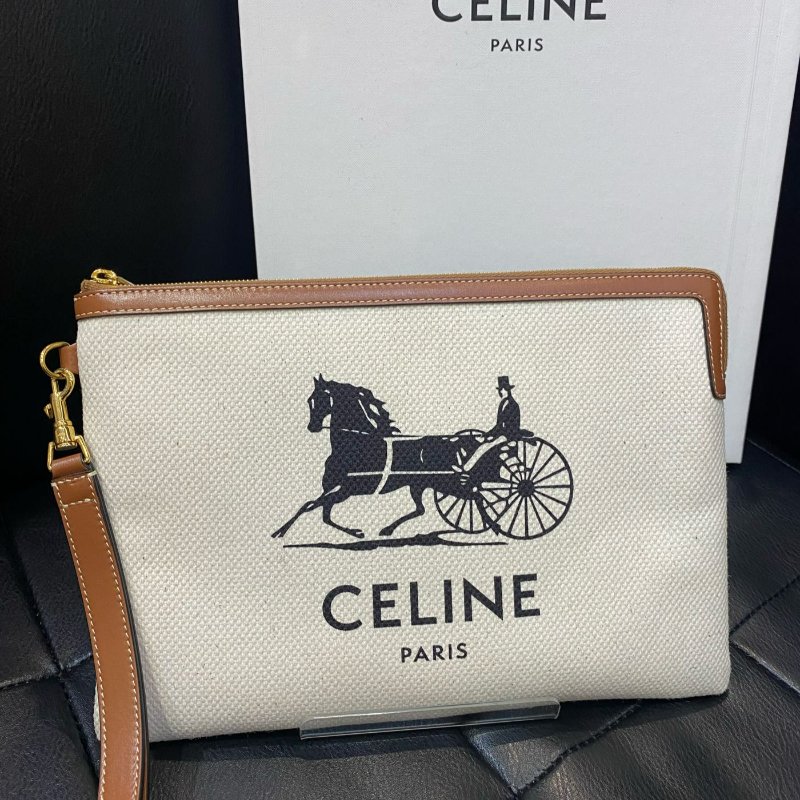 💎Han's house精品服飾💎CELINE 手拿包 10E632-0