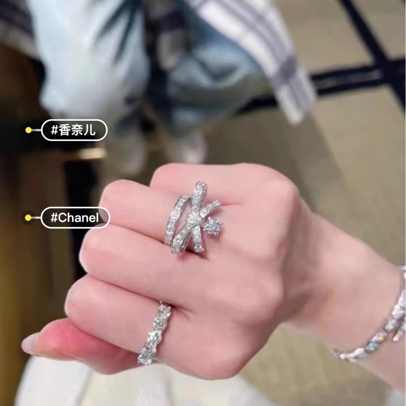 Chanel香奈儿 白金满钻蝴蝶结戒指-3