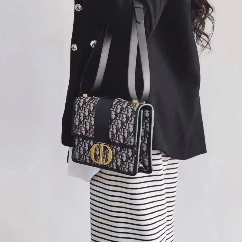 Dior迪奥 Montaigne老花刺繡蒙田30 經典老花拼金扣  尺寸24*17*7-26