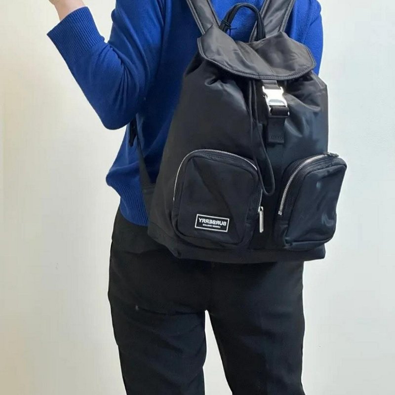 💎Han's house精品服飾💎BURBERRY Rucksack 巴寶莉 防水 尼龍 軍旅 後背包 黑 現貨 原價46000-4