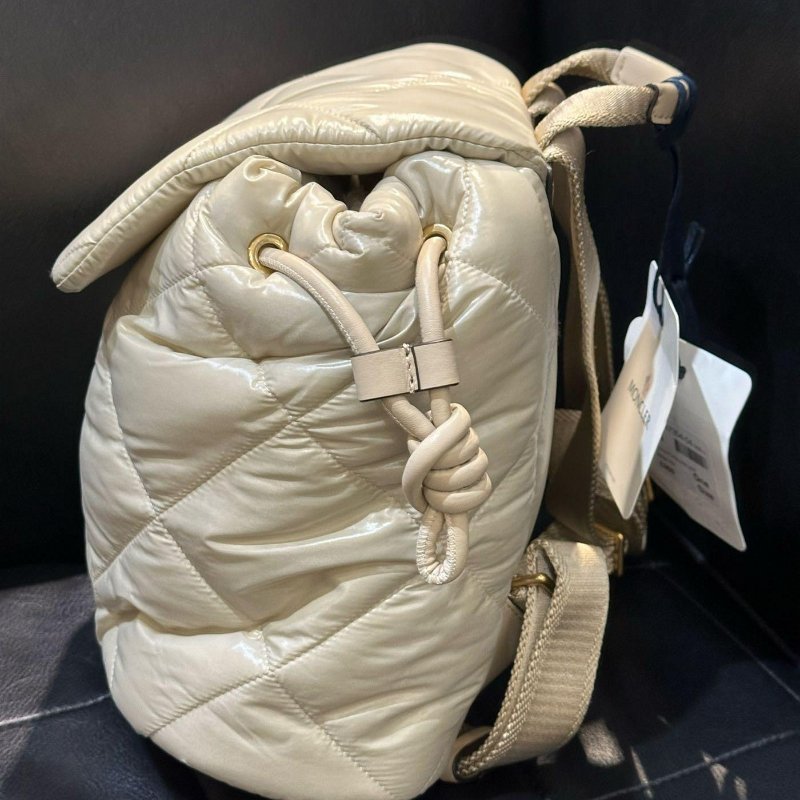 💎Han's house精品服飾💎moncler Puf 防水 尼龍 後 背包 現貨 原價39800-4