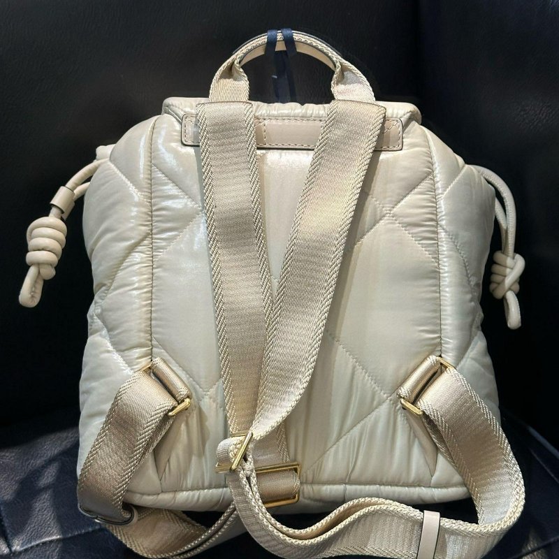 💎Han's house精品服飾💎moncler Puf 防水 尼龍 後 背包 現貨 原價39800-8