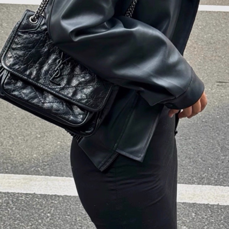 YSL聖羅蘭Niki小號🤵🏻‍♂️黑色 銀扣 🤵🏻‍♂️黑銀尺寸22*17*6-18