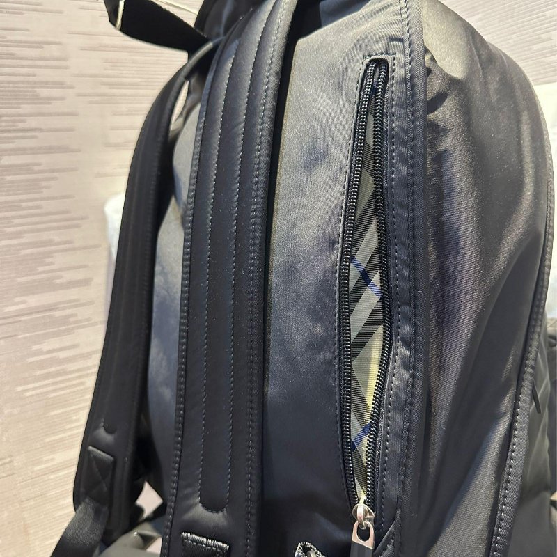 💎Han's house精品服飾💎 BURBERRY 巴寶莉 防水 尼龍 格紋 後背包 黑 現貨 原價46500-2