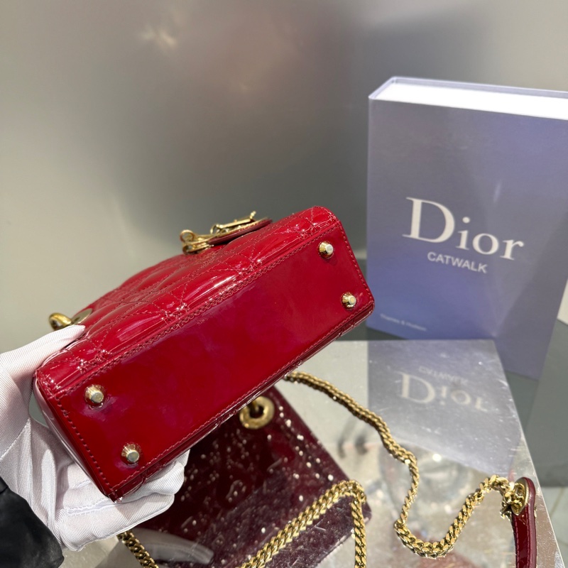 Dior迪奥 红色漆皮三格戴妃-3