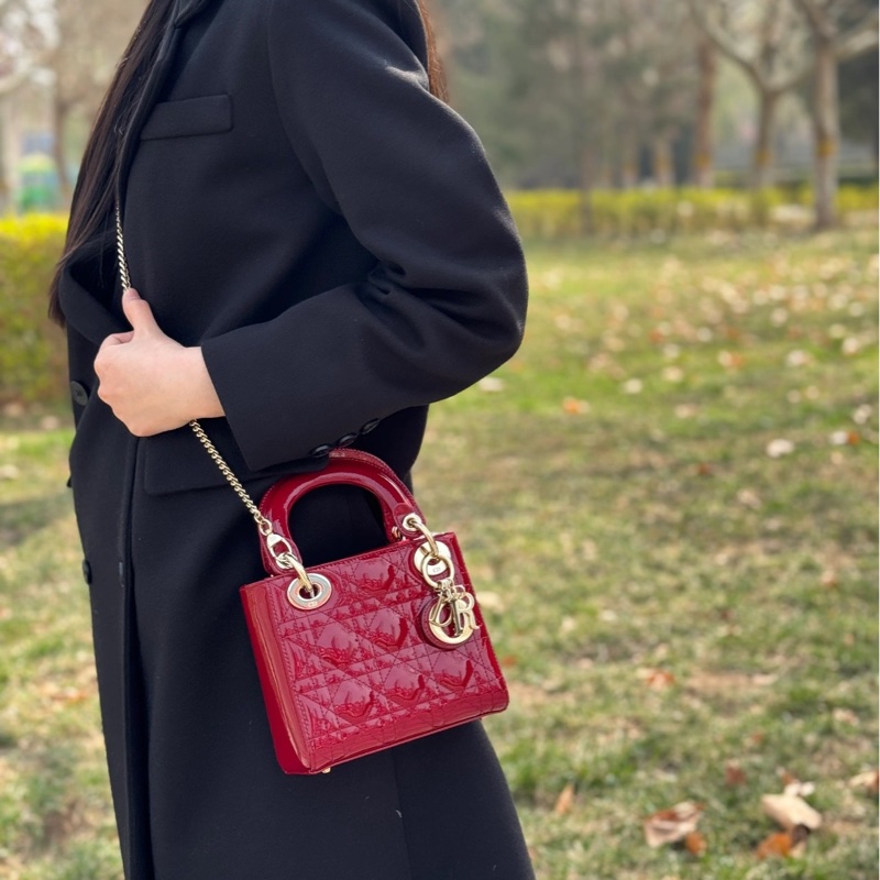 Dior迪奥 红色漆皮三格戴妃-4