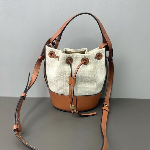 LOEWE Hammock 吊床包手提肩背斜背包米色拼棕色 14*19.5*10  98新肩帶 塵袋