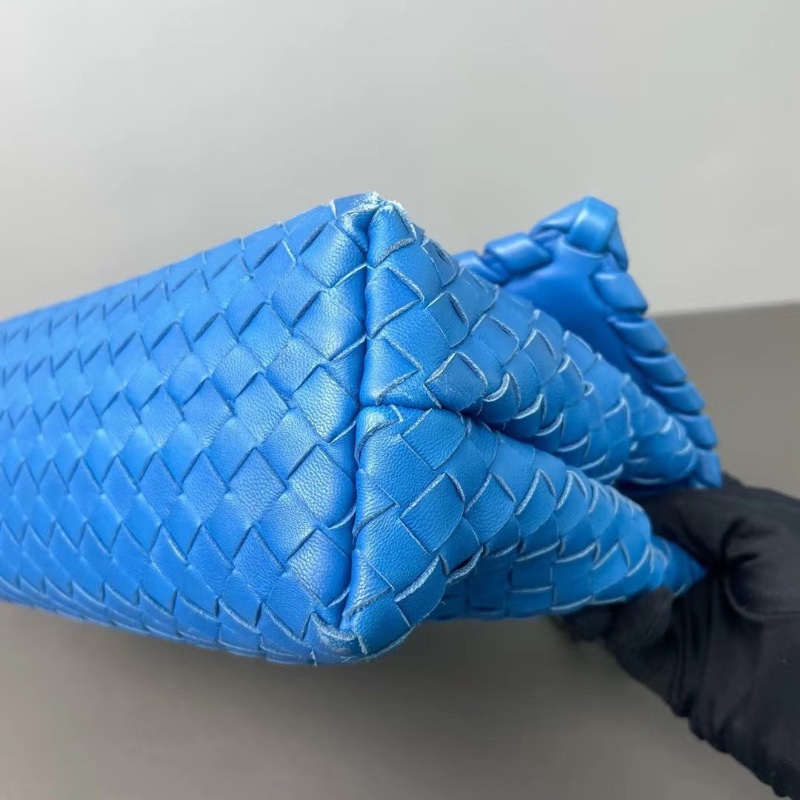 BV編織款奧林匹亞克萊因藍 Olympia肩背包24*17*9  98新配件塵袋-5