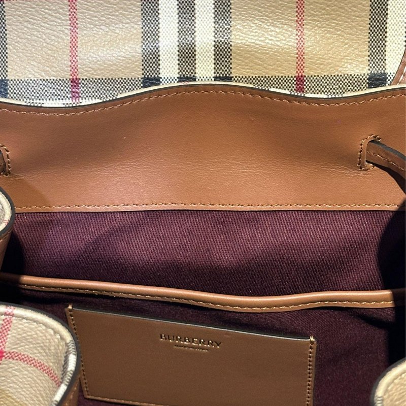 💎Han's house精品服飾💎 BURBERRY 格紋 後背 包 意大利製 現貨 原價60800-2