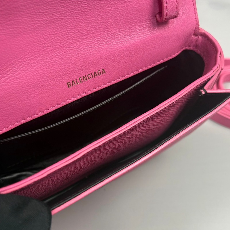 Balenciaga粉色全皮馬鞍包 18*14*4cm 98新配件塵袋-4