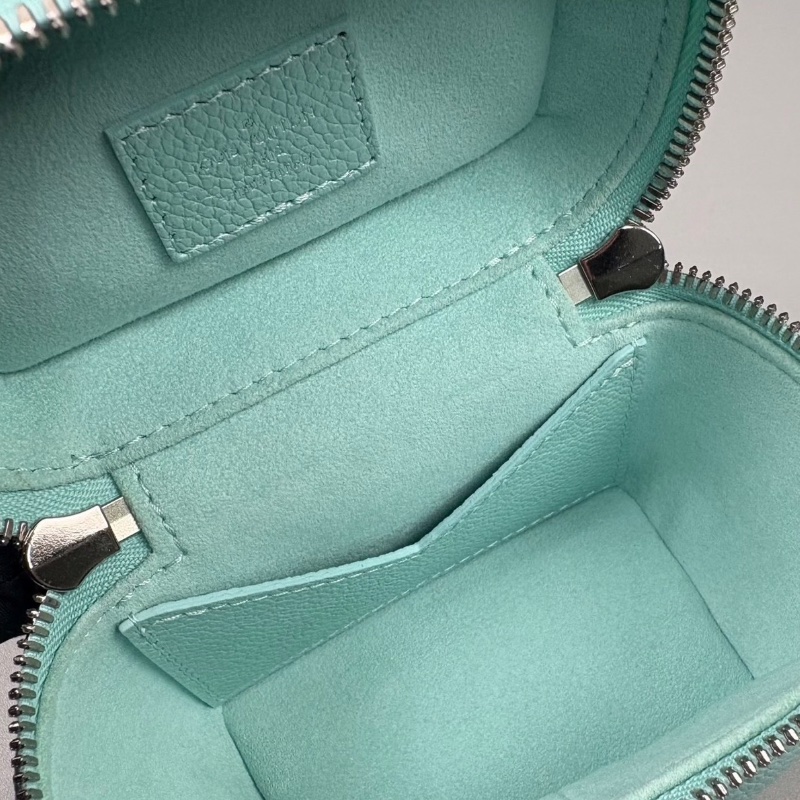 LV珠光薄荷色全皮壓花micro vanity mini化妝盒子 芯片款11*10*7.5cm 98新配件塵袋-4