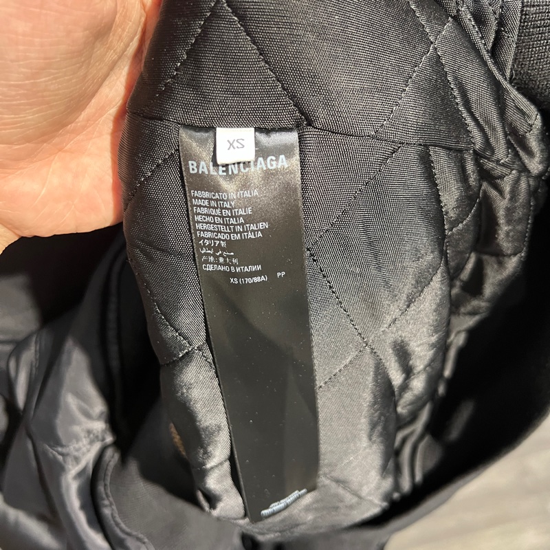 balenciaga 3B刺繡棉服外套Xs-4