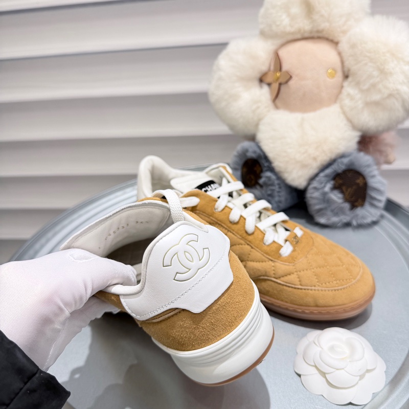 Chanel 香奈儿棕色麂皮阿甘 德训鞋-4