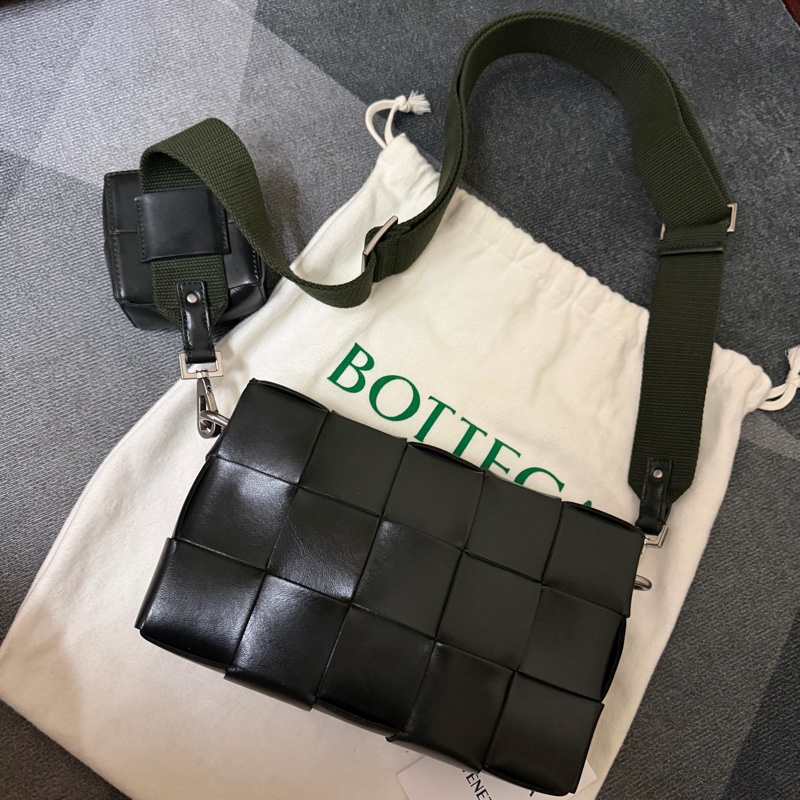 Bv Cassette編織磁釦 斜背包(附萬用包)-1