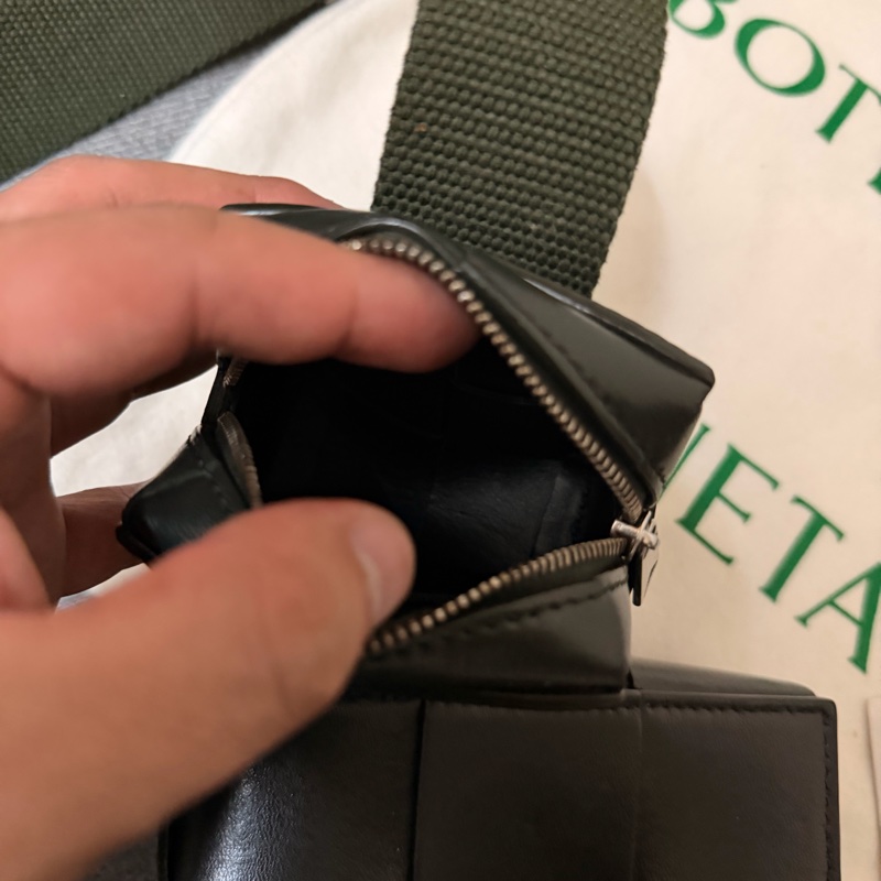 Bv Cassette編織磁釦 斜背包(附萬用包)-15