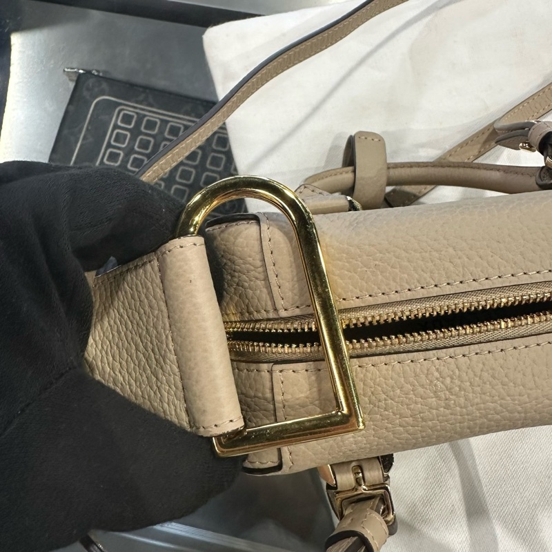 Delvaux Cool Box Nano 手袋 象牙色-5