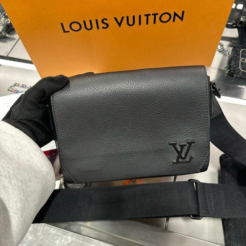 Louis Vuitton LV Takeoff 郵差包 小號