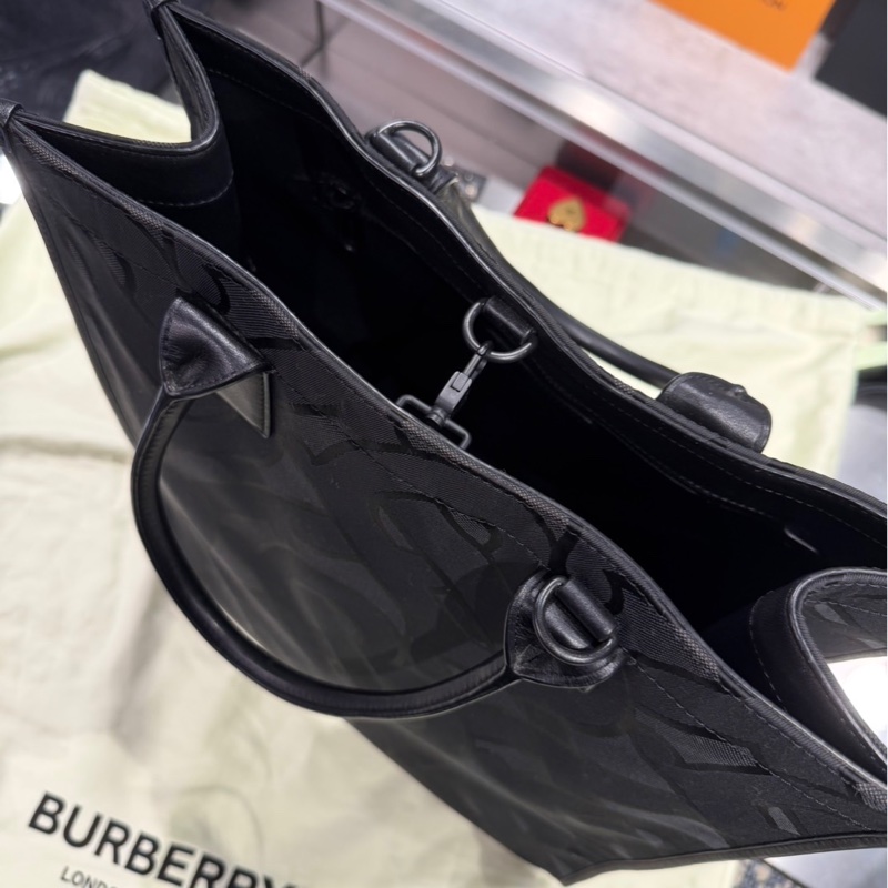 Burberry TB 滿版手提包-3