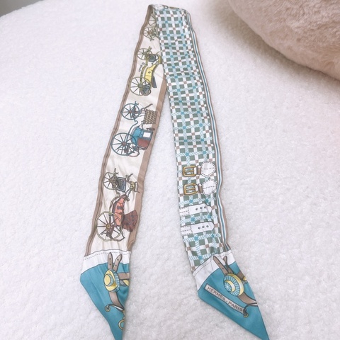 Hermes twilly 藍白包包絲巾 les voitures nouvelle