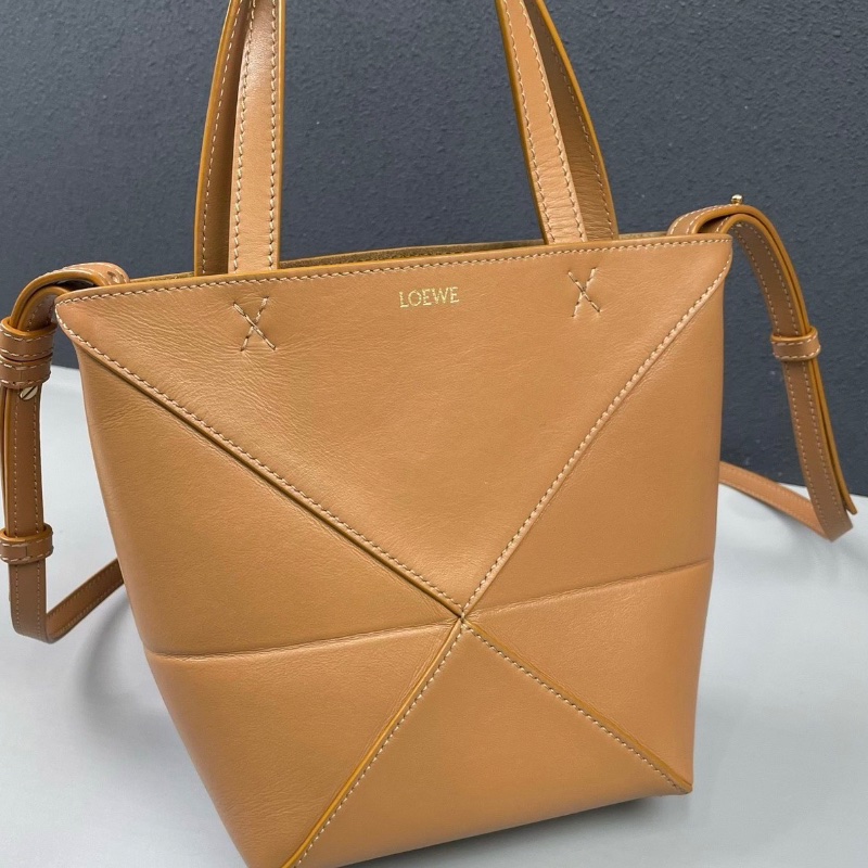 Loewe太妃糖色全皮威 Puzzle Fold托特包 16*20*9cm 98新配件塵袋-6