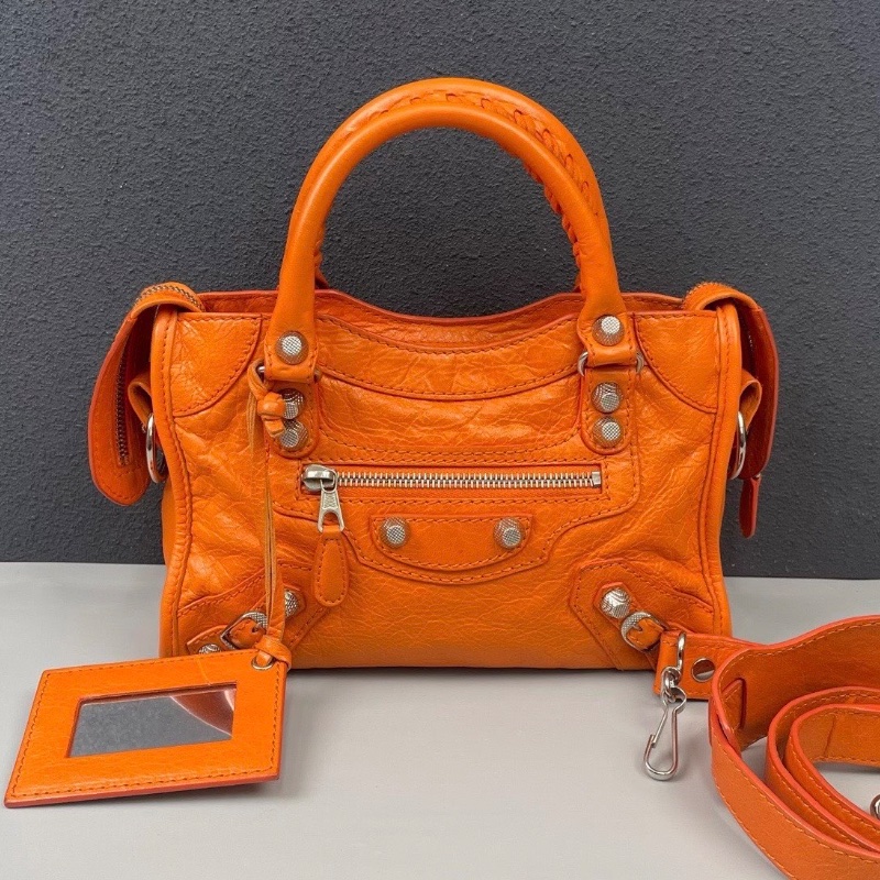 Balenciaga橙色油蠟皮銀扣 mini機車包 24*15*7cm 98新配件鏡子 塵袋-1