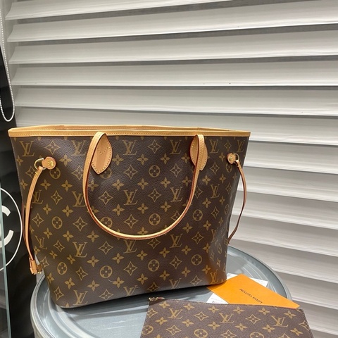 LV老花neverfull中号