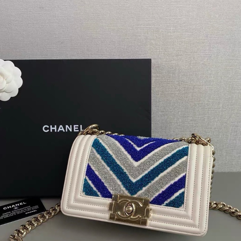 Chanel Leboy小號 白拼藍V紋牛皮金扣鏈條包 20.5x12x8.5cm 98新配件塵袋保卡-6