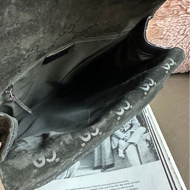 古馳  後背包 黑色皮革 老花 後背包 雙肩包 黑色麂皮 中古 復古  中古 復古 古董包  vintage gucci black leather monogram backpack-22