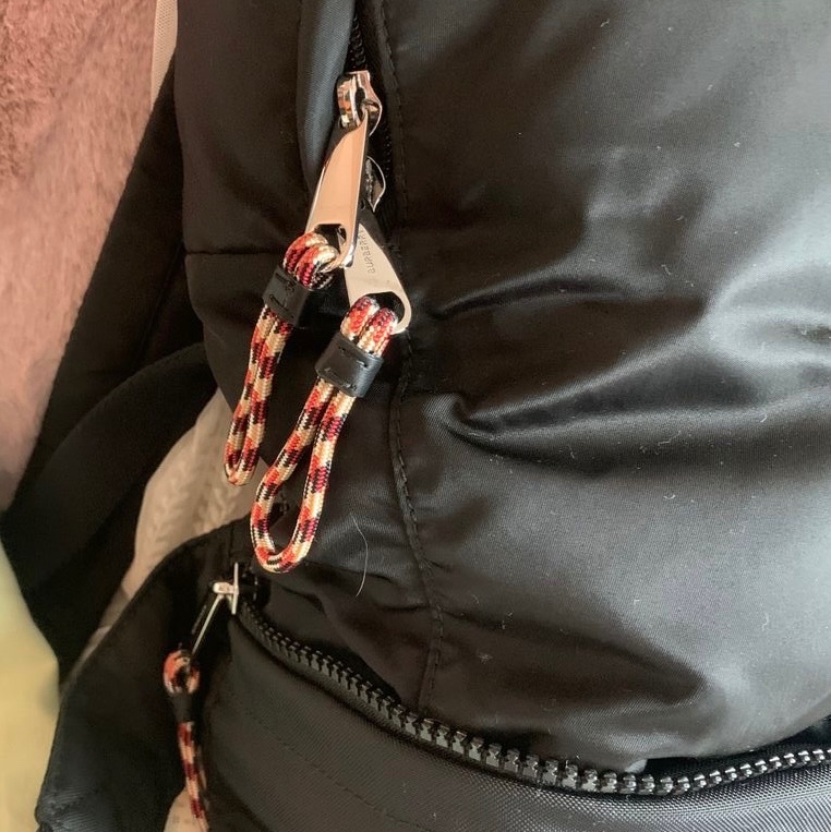 博柏利 多功能背包 可變成腰包 旅行包 通勤包 素面logo後背包 黑色 黑色帆布 後背包 雙肩包 中古 中古包 男生女生可用burberry backpack wasit bag 黑色背囊/腰包-15