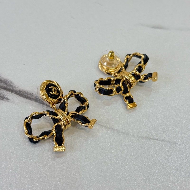 Chanel 黑色穿皮蝴蝶結耳環-2