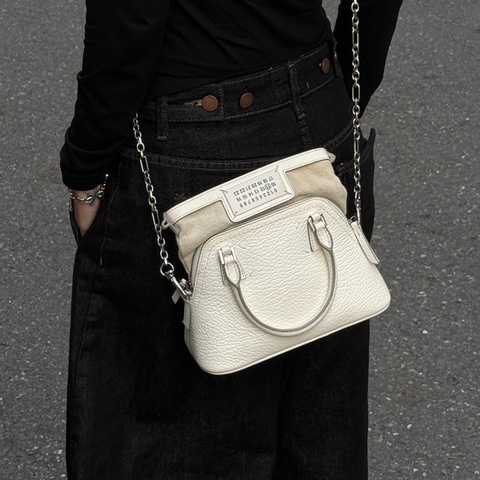 【超！級！新】 MaisonMargiela 馬吉拉 5AC 經典純 白色斜背包（專櫃78,000）
