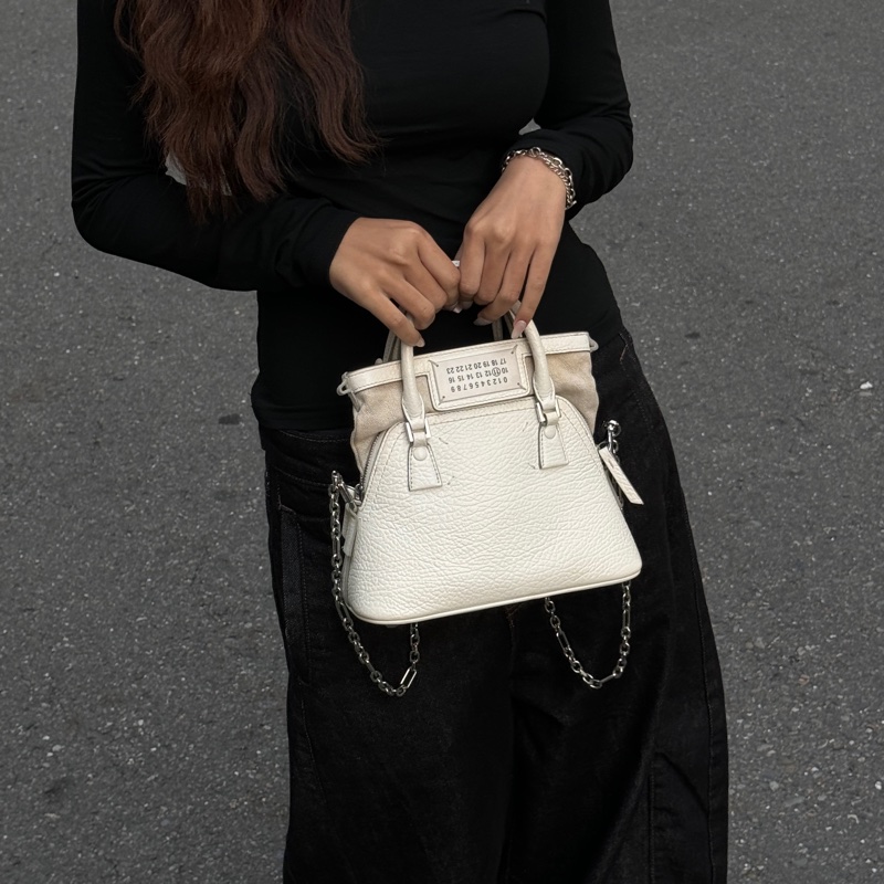 【超!級!新】 MaisonMargiela 馬吉拉 5AC 經典純 白色斜背包(專櫃78,000)-19