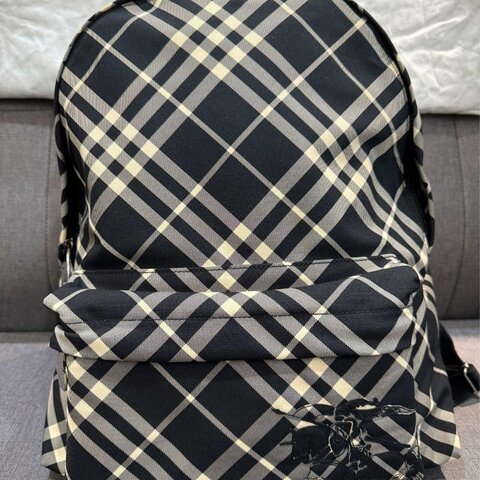 💎Han's house精品服飾💎BURBERRY 格紋 戰馬 後背包 30×14×42 現貨 原價49900