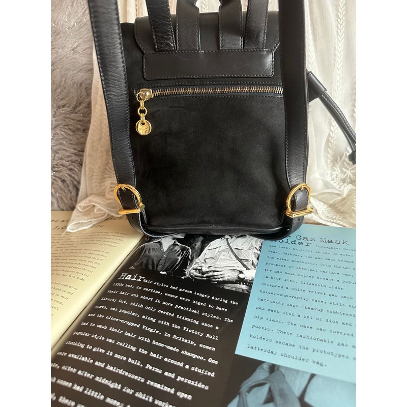 菲拉格慕 背包 後背包 後背包 雙肩包 黑色 黑色皮革 中古 中古包背囊 蝴蝶結 vintage ferragamo bow black suede /calf leather backpack-9