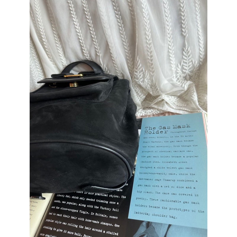 菲拉格慕 背包 後背包 後背包 雙肩包 黑色 黑色皮革 中古 中古包背囊 蝴蝶結 vintage ferragamo bow black suede /calf leather backpack-14