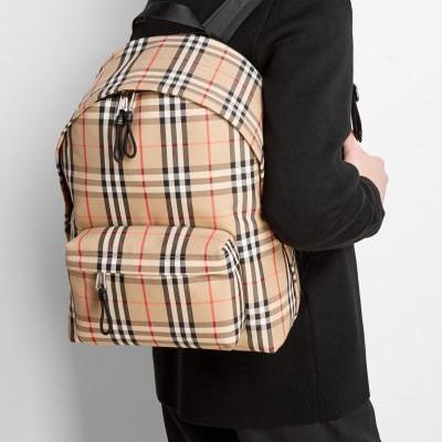💎Han's house精品服飾💎BURBERRY 格紋 後背 包 80161061 30×14×42 現貨 原價46500-5