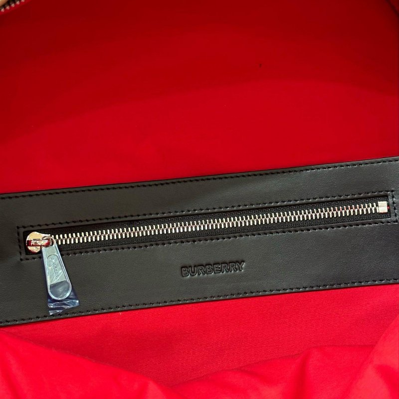 💎Han's house精品服飾💎BURBERRY 格紋 後背 包 80161061 30×14×42 現貨 原價46500-6