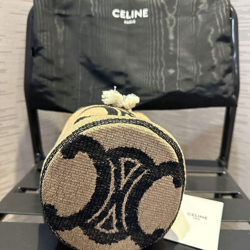 💎Han's house精品服飾💎CELINE tote 水桶包 側背包 33X28X7  可自行加背帶 原價45300-7